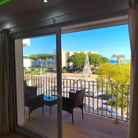 - Salou Port Aventura Apartment *