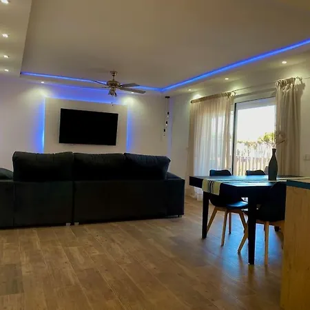 - Salou Port Aventura Apartment *